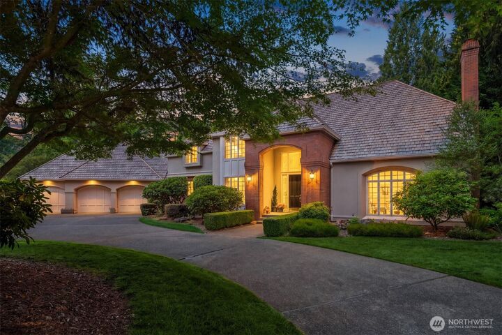 Property Photo:  13905  212th Drive NE  WA 98077 
