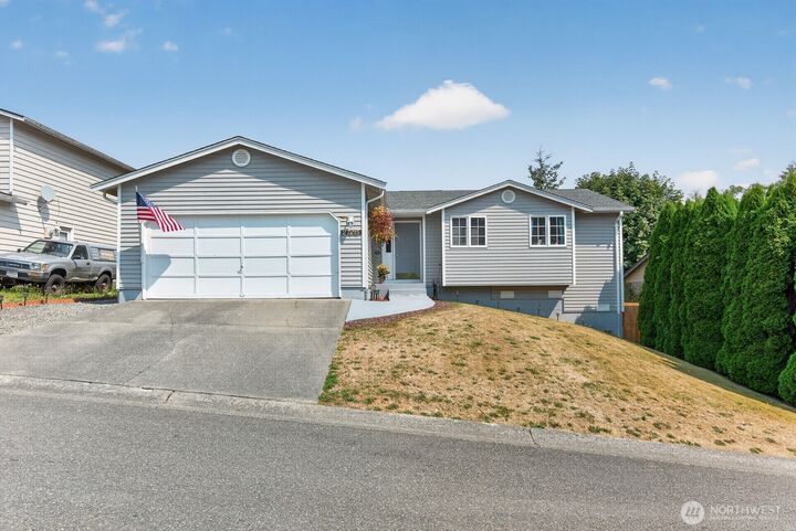 Property Photo: 27215 Manor Place NW WA 98292