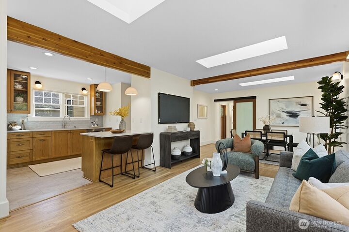 Property Photo:  6741  9th Avenue NW  WA 98117 