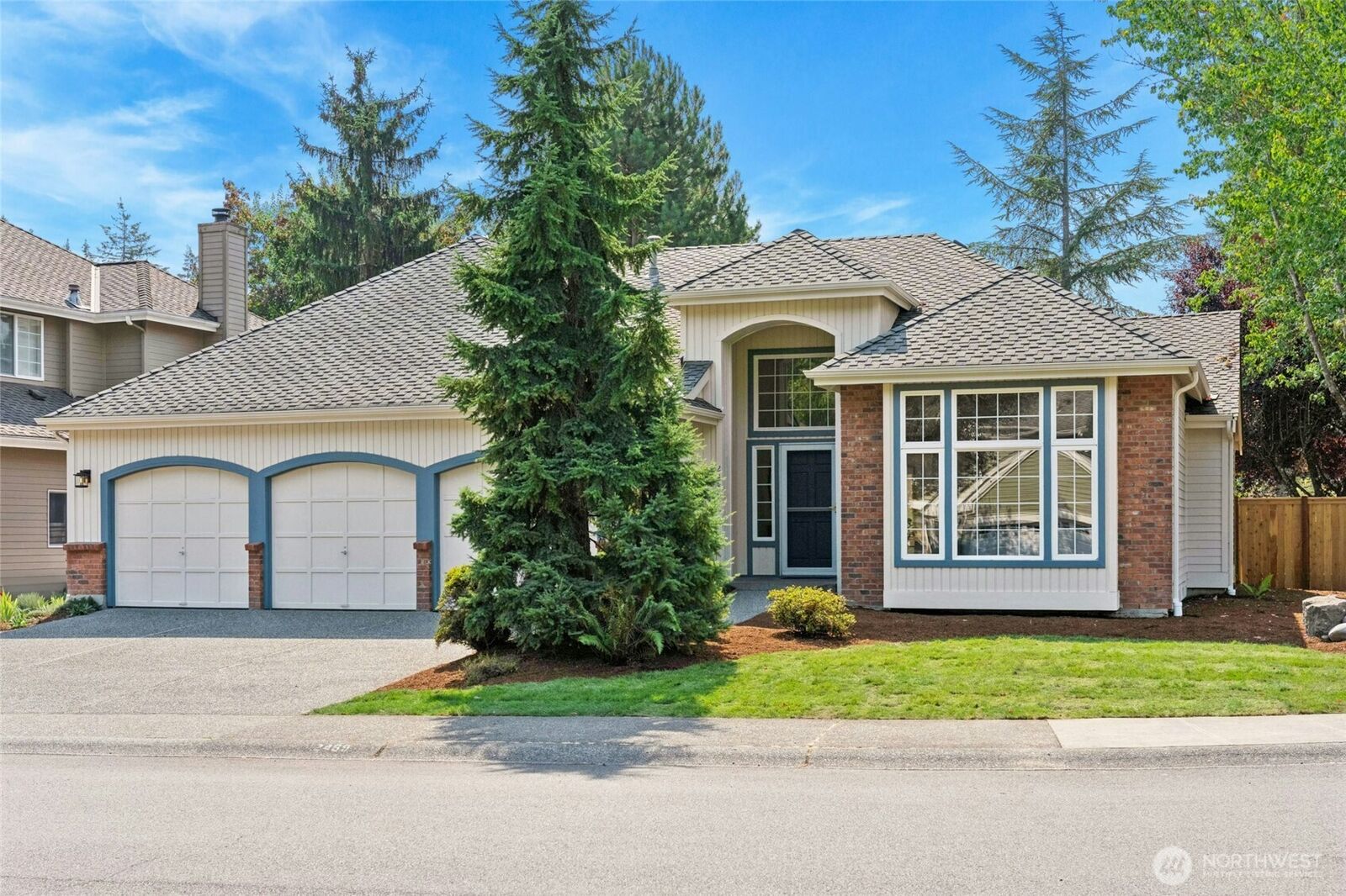 Property Photo:  2489  239th Place NE  WA 98074 