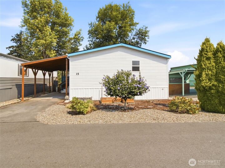 Property Photo:  621  Nick Rd 15  WA 98531 