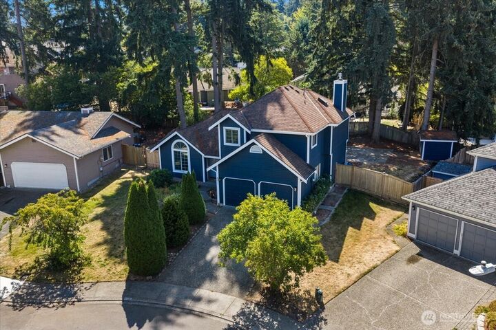 Property Photo: 5421 James Place SE WA 98092