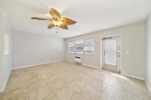 Property Photo: 114 Northampton F 114 FL 33417