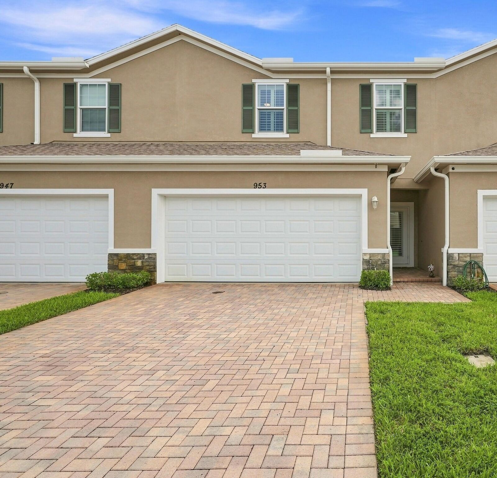 Property Photo:  953 NE Trailside Run  FL 34983 