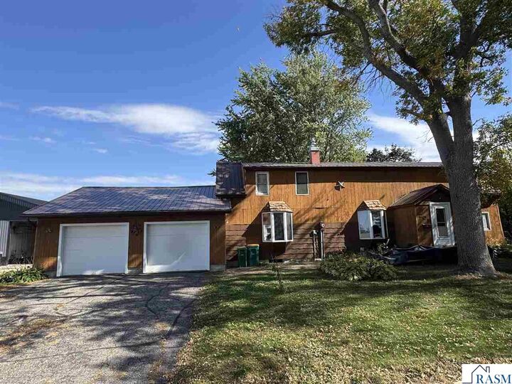 Property Photo: 209 S Teal Street MN 56048