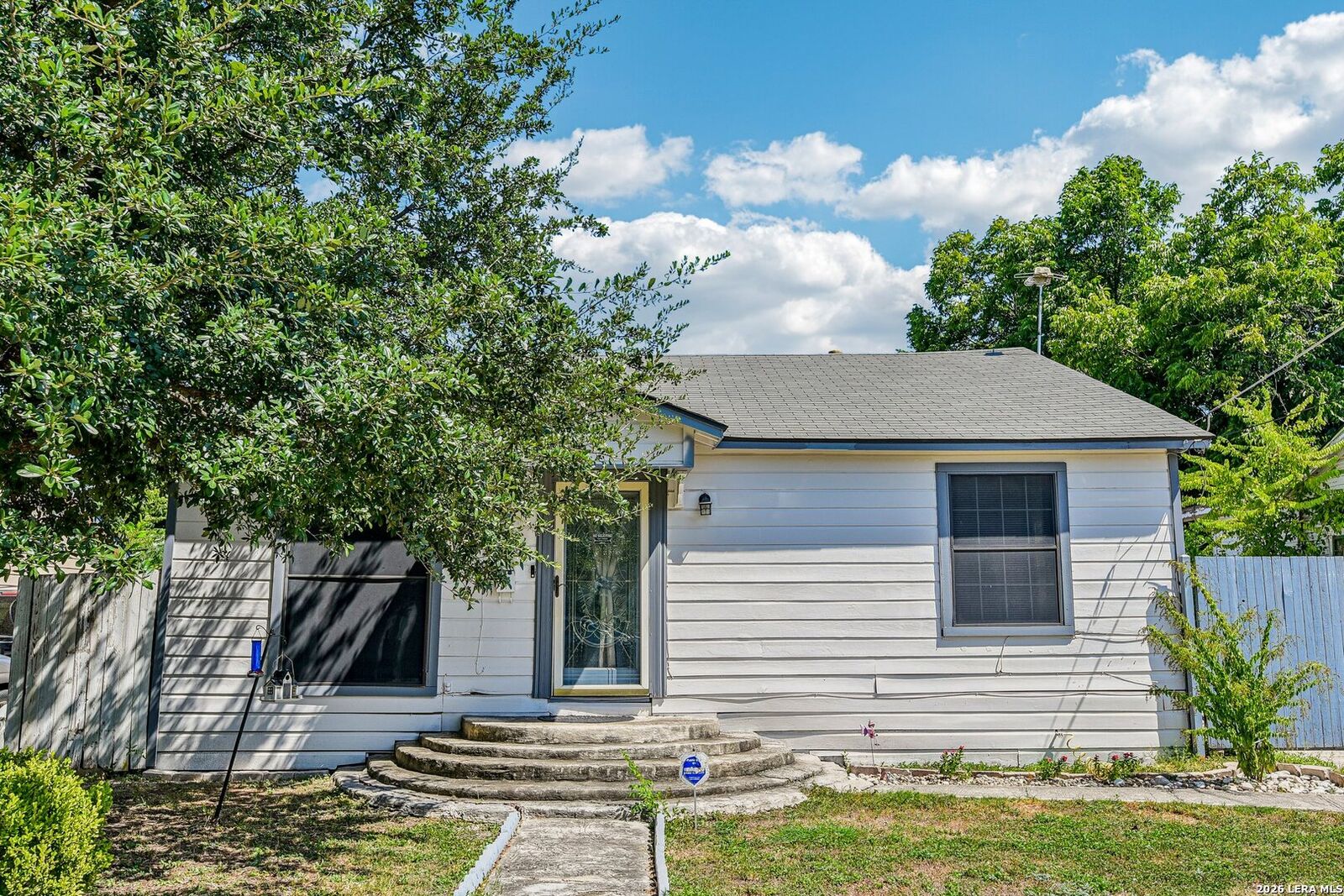 Property Photo:  929 Santa Monica St  TX 78201 