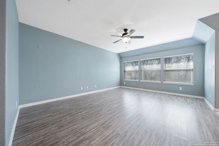 Property Photo: 369 Derby Dr TX 78006