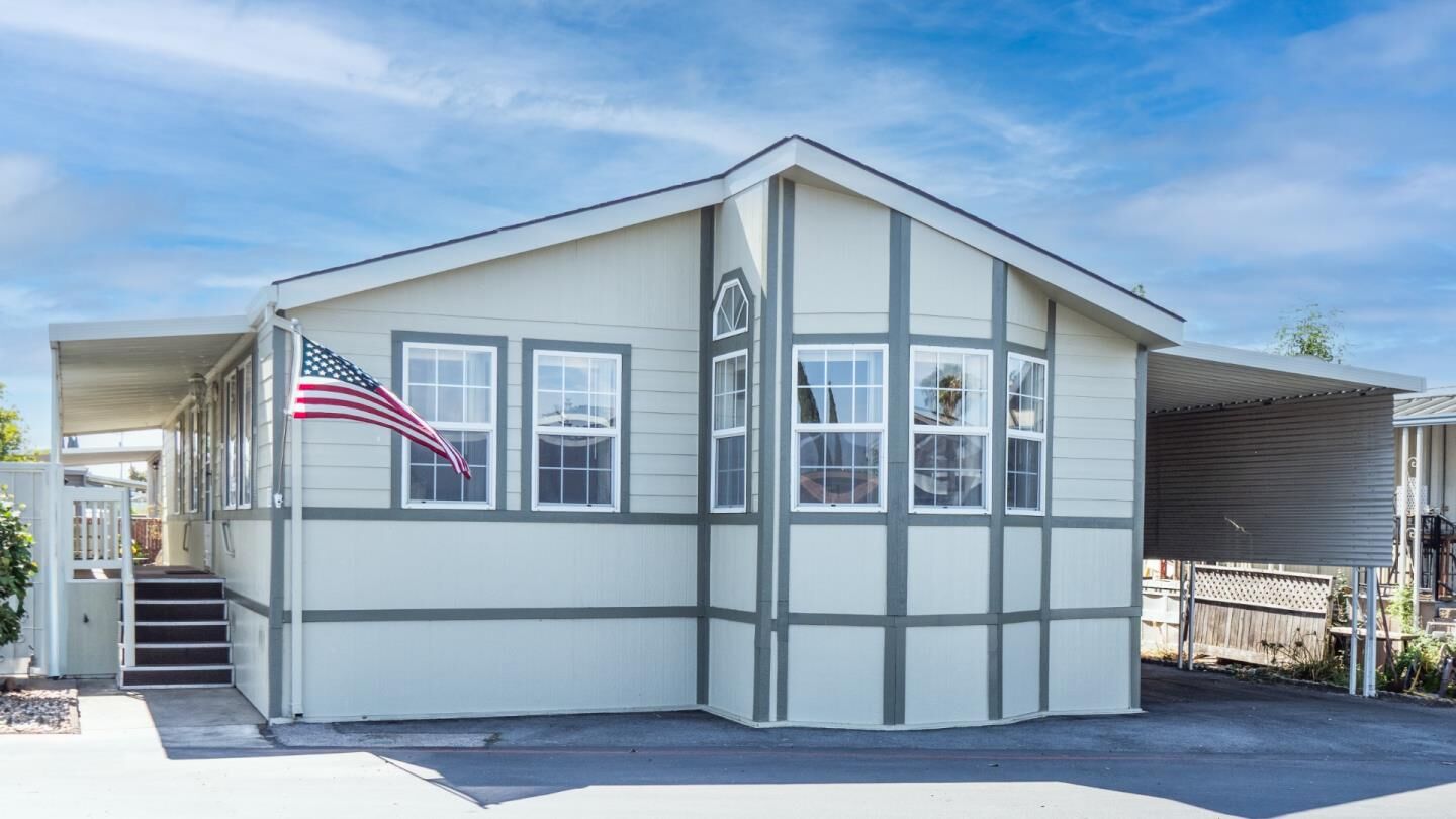 Property Photo: 8282 Murray Avenue 116 CA 95020