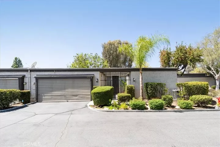 Property Photo: 28193 Buena Mesa CA 92586