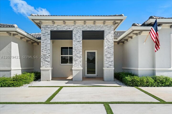 Property Photo: 19803 SW 321 Street FL 33030