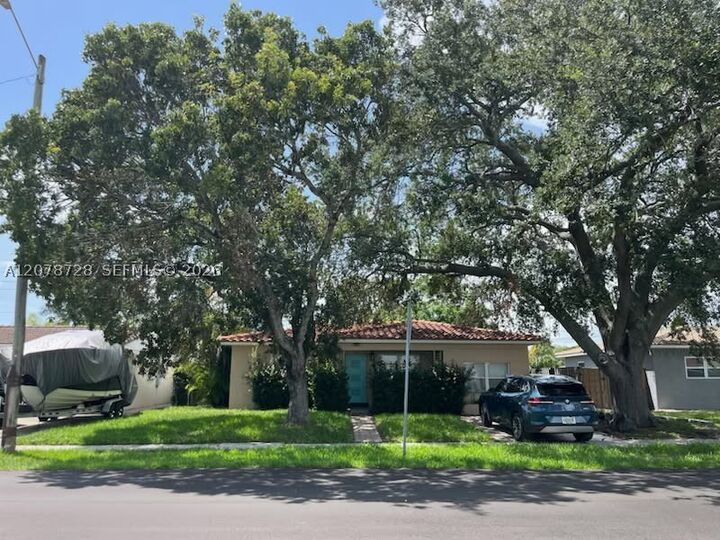 Property Photo:  218 SE 3rd Ter N/A  FL 33004 