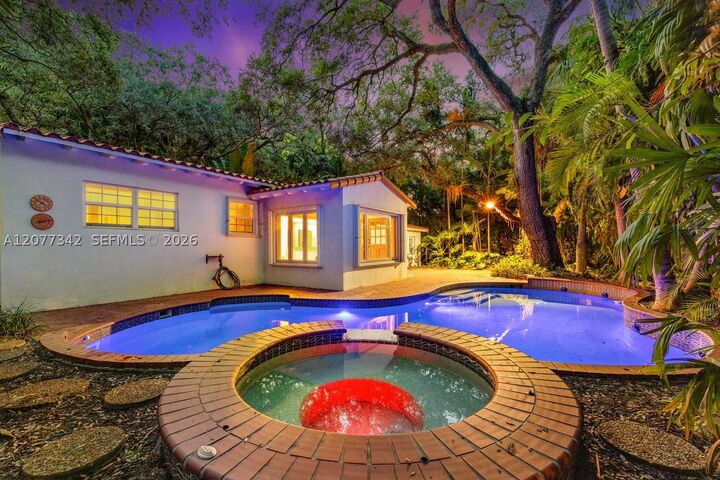 Property Photo:  5111 Maggiore St  FL 33146 