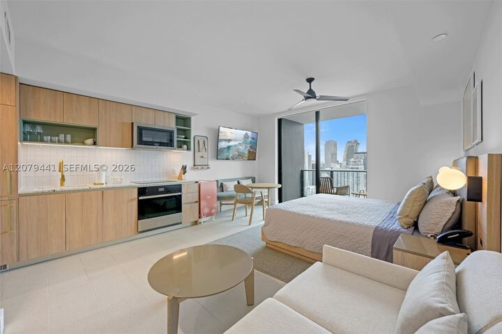 Property Photo:  159 NE 6th St 3706  FL 33132 