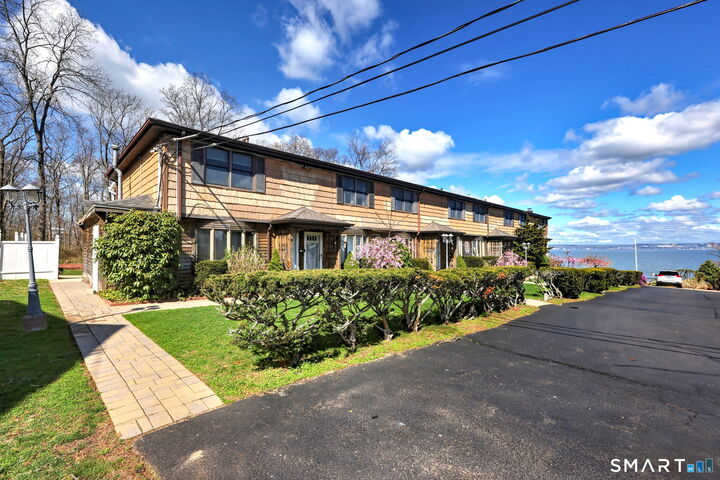 Property Photo:  1 Cora Street 3  CT 06512 