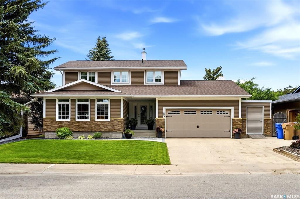 Property Photo: 83 Marquis Crescent SK S4S 6J8