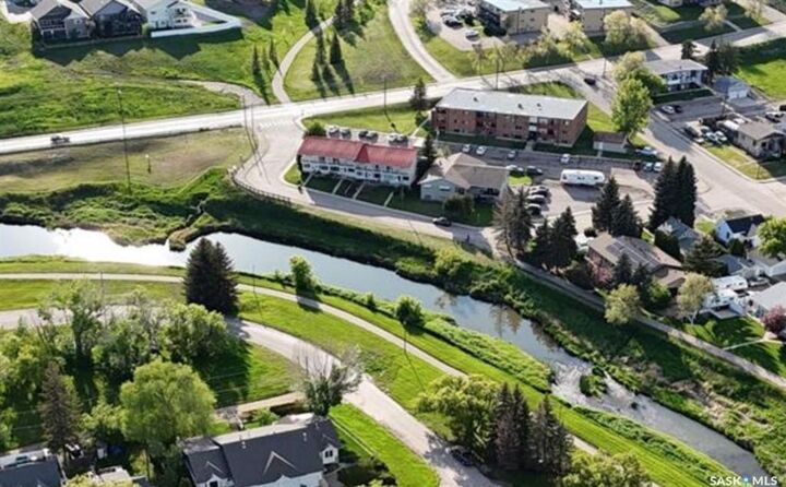 Property Photo:  510 Bray Street E  SK S9H 4E3 