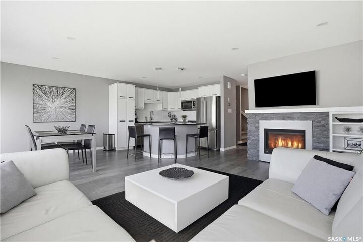 Property Photo:  4000 Sandhill Crescent 309  SK S4V 3N4 