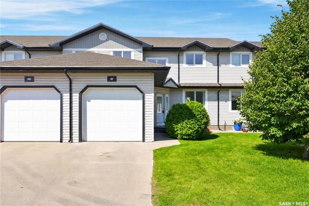 Property Photo: 119 Hampton Circle 107 SK S7R 0A8