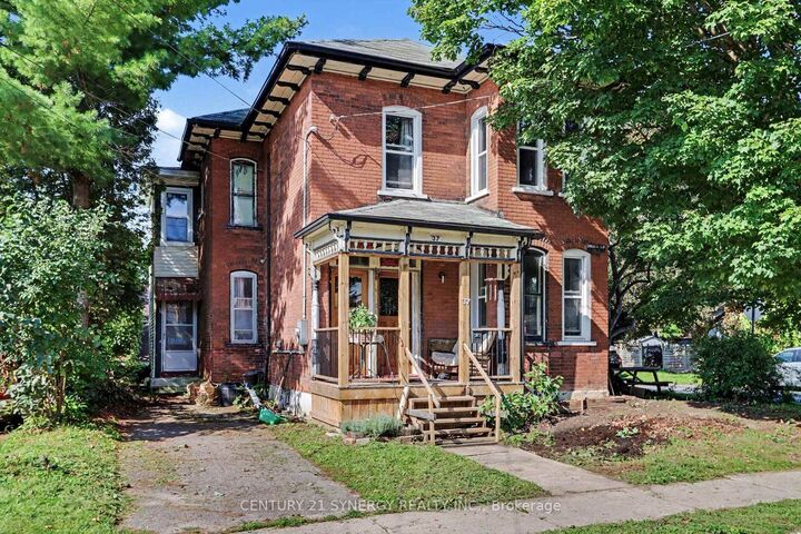 Photo de la propriété:  37 Smiths Falls Avenue  ON K7A 3B2 