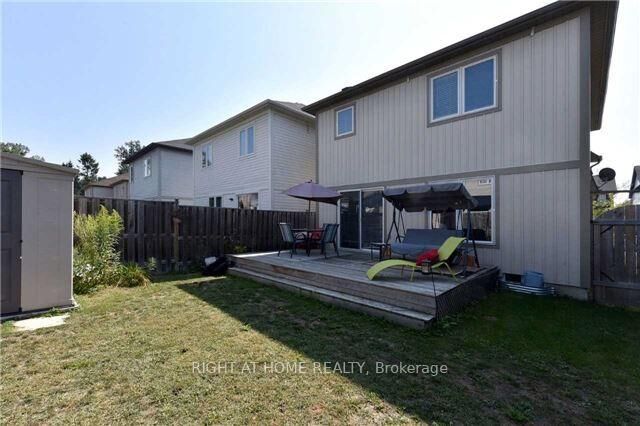 Property Photo:  32 Donlevy Crescent  ON L1R 0B8 