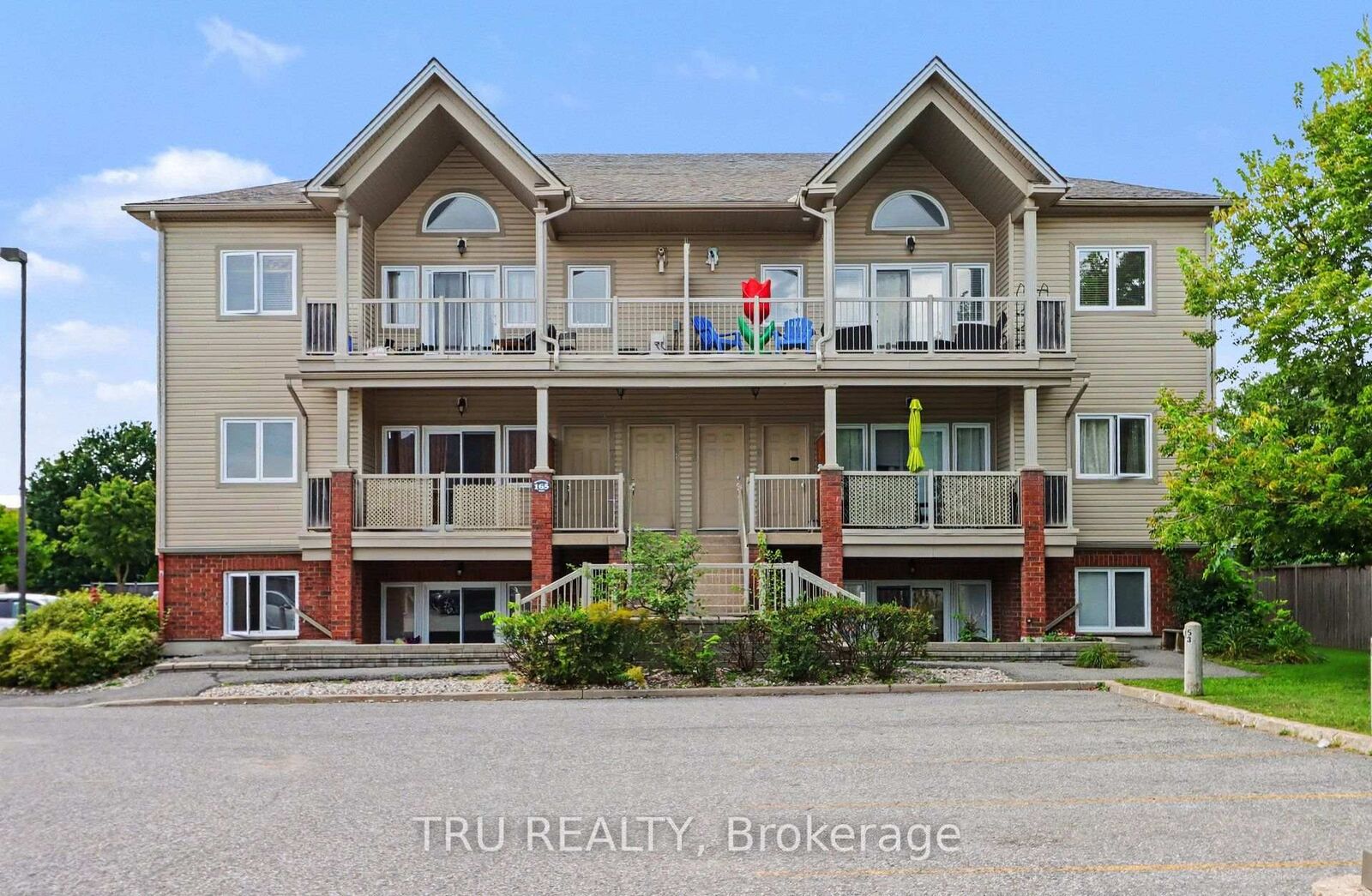 Property Photo:  165 Waterbridge Drive 7  ON K2G 7G3 
