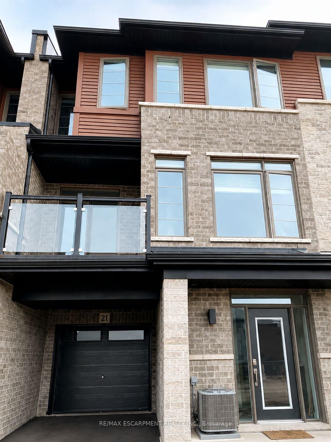 Property Photo:  5000 Connor Drive 21  ON L3T 0T4 