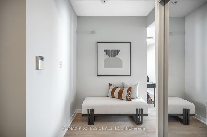 Property Photo:  3 Navy Wharf Court 1708  ON M5V 3V1 