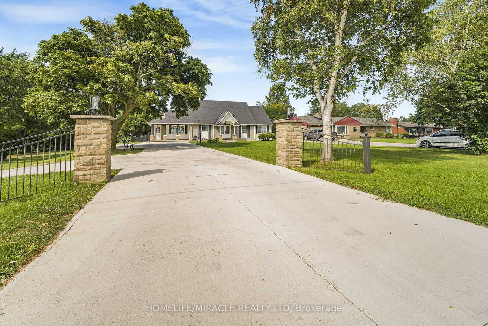 Property Photo: 8793 Thorold Stone Road ON L2E 6S4