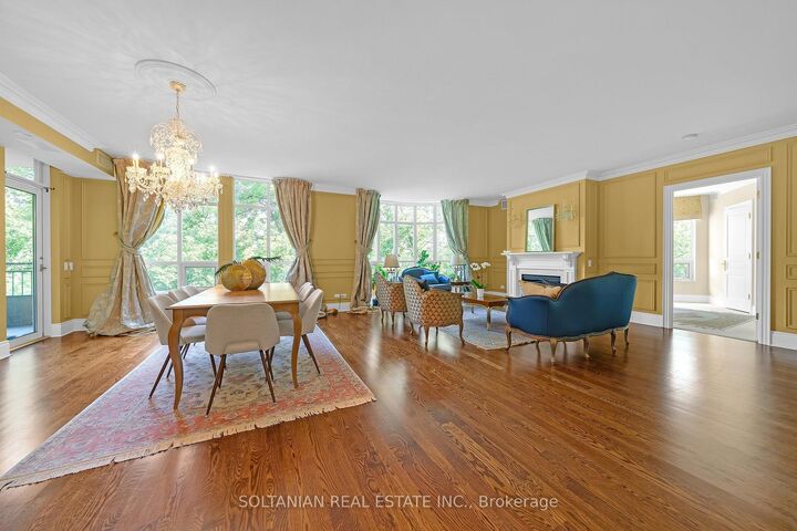 Property Photo: 7071 Bayview Avenue 212 ON L3T 7Y8