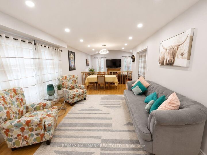 Property Photo:  57 Treen Crescent  ON L1R 3C8 