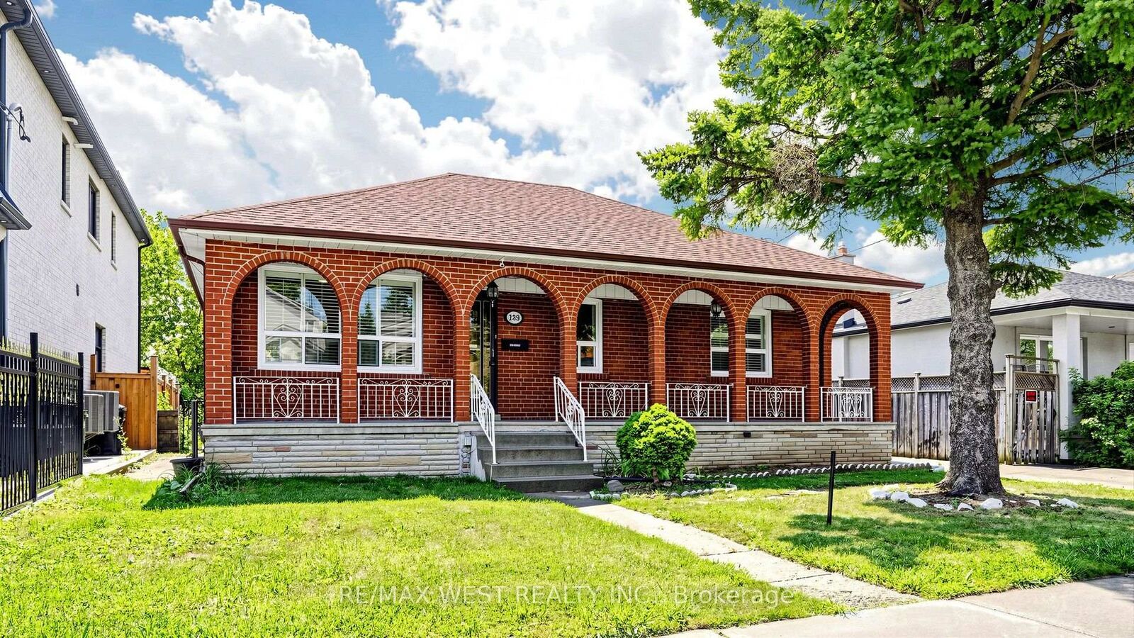 Property Photo:  139 Ranee Avenue Bsmt  ON M6A 1N3 