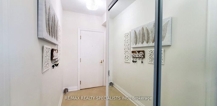 Property Photo:  2083 Lake Shore Boulevard W 1114  ON M8V 2Z6 