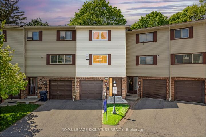 Property Photo: 109 Jenny Wren Way 62 ON M2H 2Z1