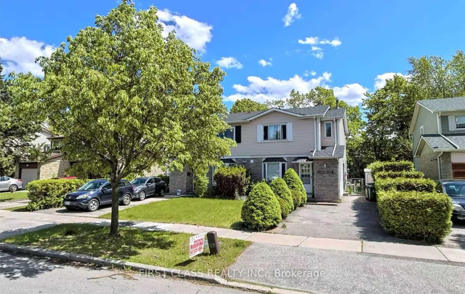 Property Photo:  53 Hollyberry Trail  ON M2H 2N9 