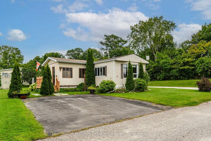 Property Photo: 45 Northland Drive ON L4R 5B6
