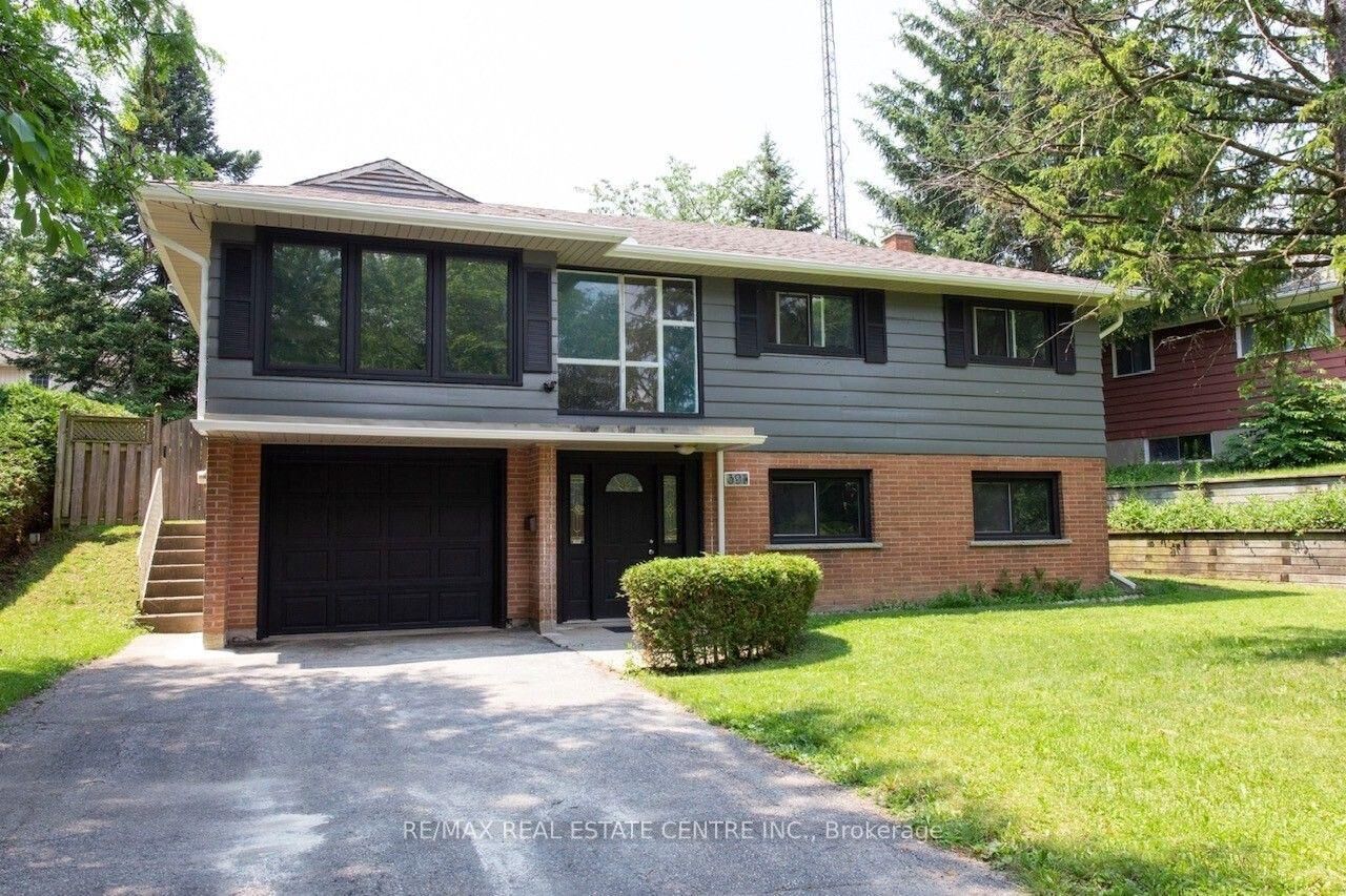 Property Photo: 391 Tamarack Drive ON N2L 4G7