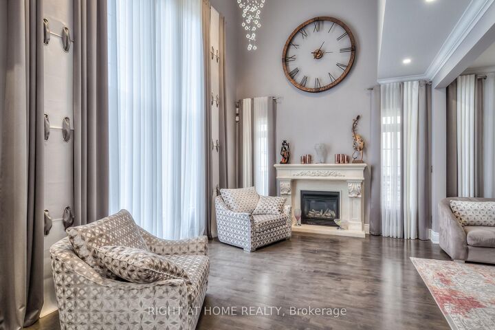 Property Photo:  26 Little Natalie Court  ON L6A 0J1 