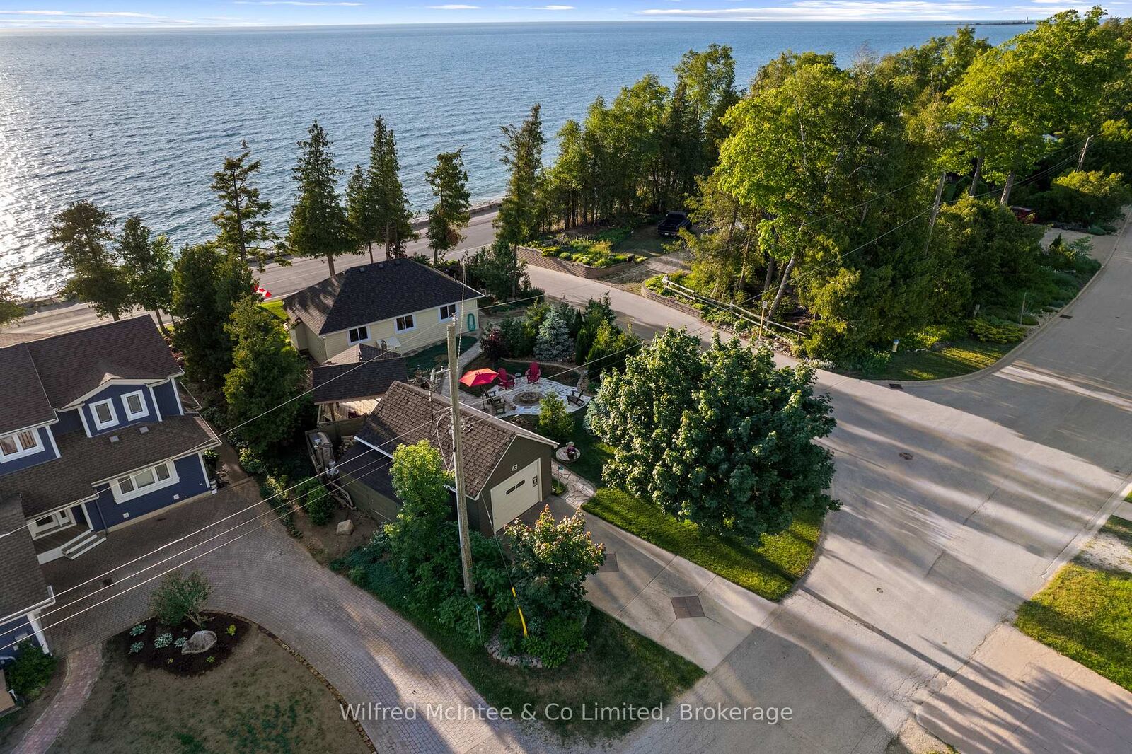 Property Photo: 43 Fenton Drive ON N0H 2C5
