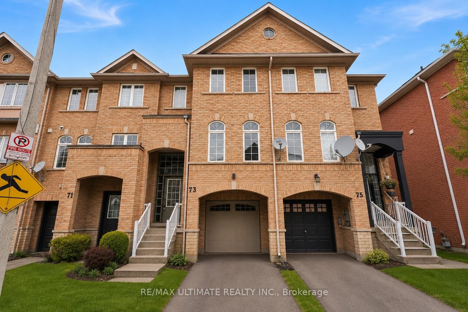 Property Photo:  73 Bernard Avenue  ON L6Y 5S4 
