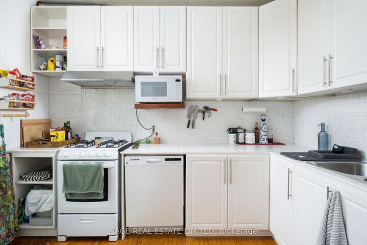 Property Photo: 221 Palmerston Avenue ON M6J 2J3