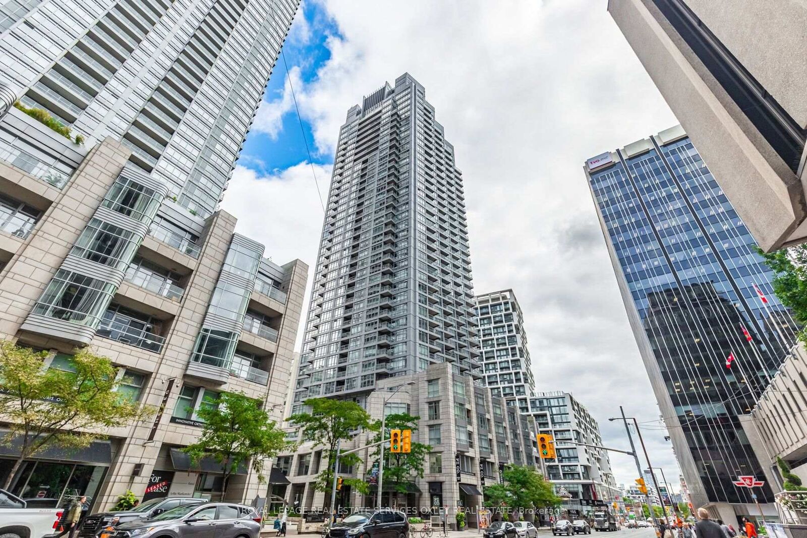 Property Photo: 2181 Yonge Street 3701 ON M4S 3H7