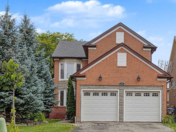 Property Photo: 329 Kingsbridge Garden Circle ON L5R 1K9