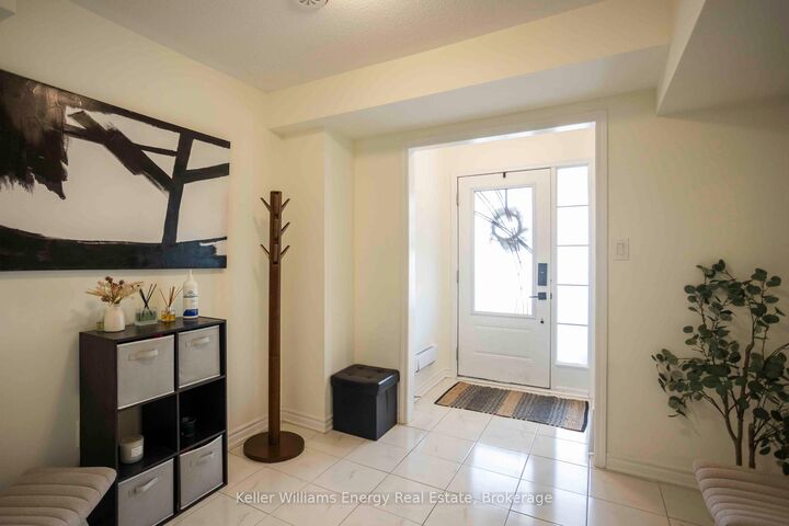 Property Photo:  104 Howe Avenue  ON M1C 0J4 