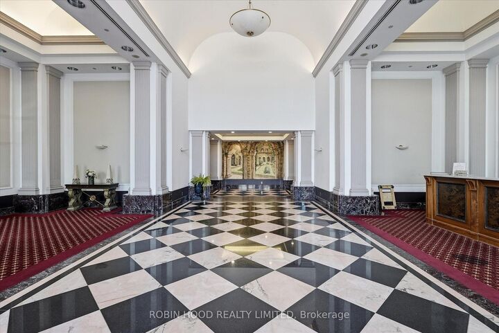 Property Photo:  11 Lee Centre Drive Ph109  ON M1H 3J5 