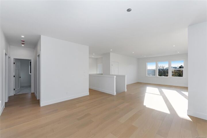 Property Photo:  2023 Oakhill Pl  BC V9L 0J2 