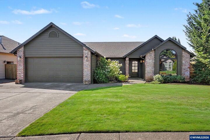 Property Photo:  2666 Tahoe Av SE  OR 97306 