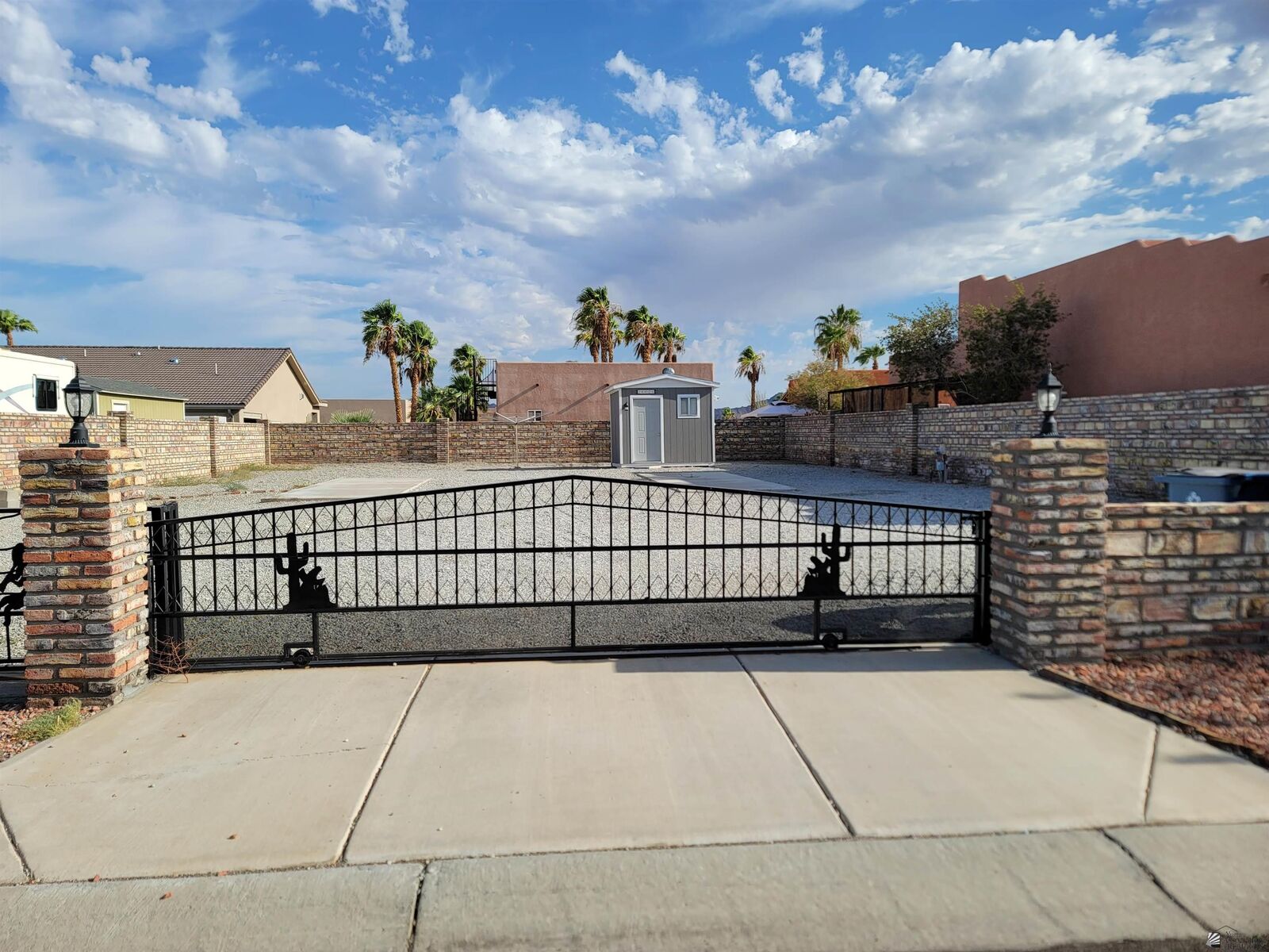 Property Photo: 14424 E 54 Dr AZ 85367