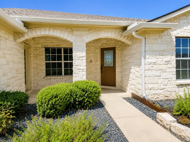 Property Photo: 3844 Laurel Ridge Drive TX 78665