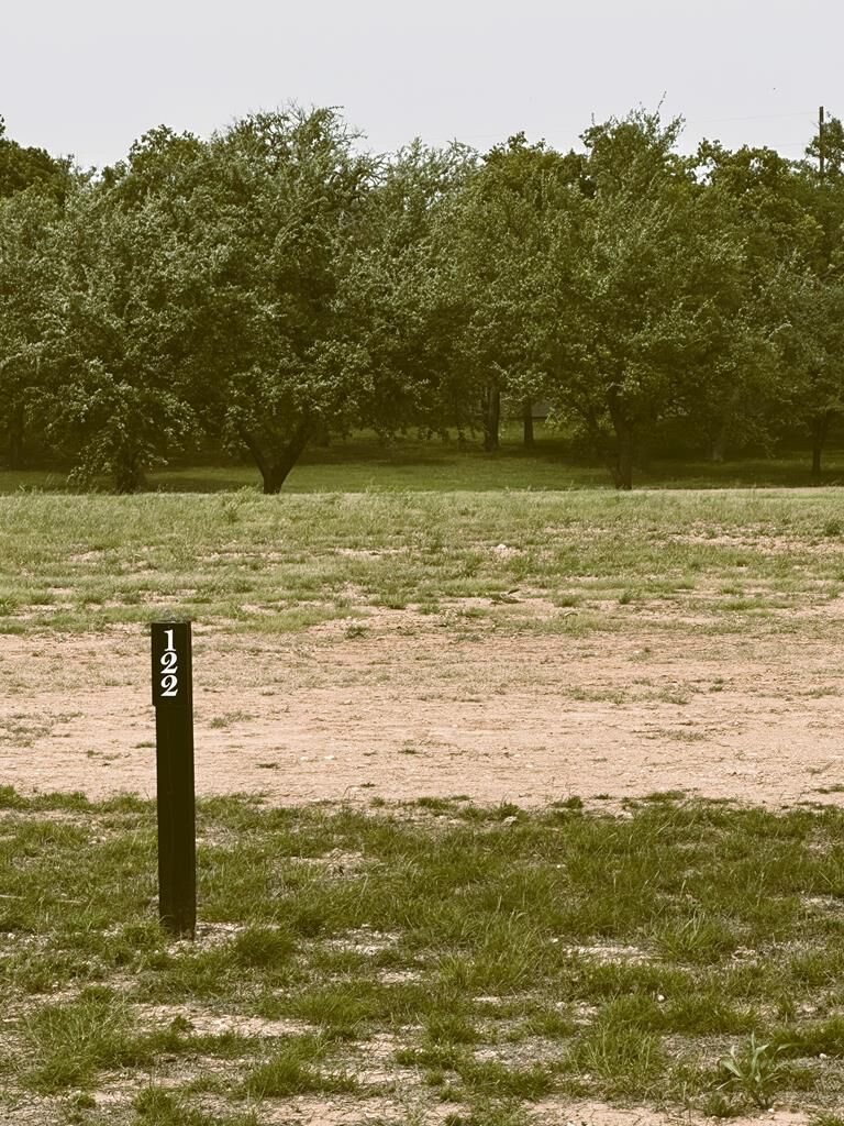 Property Photo: 520 Interlaken Street TX 78624