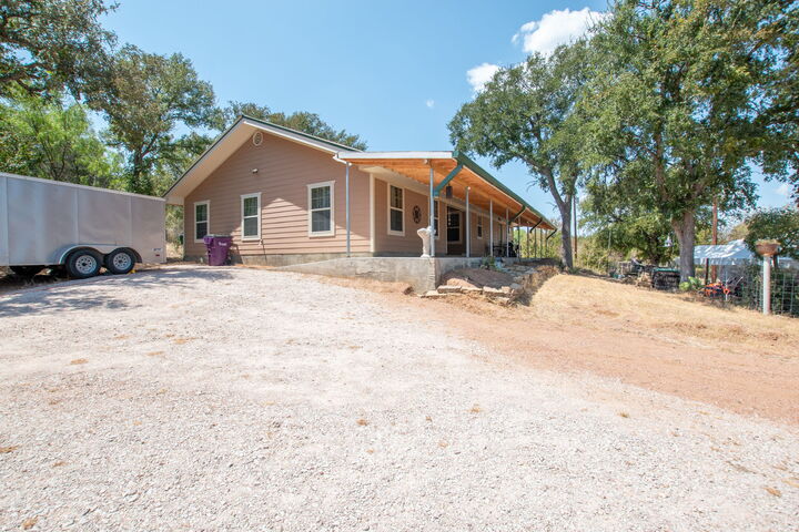 Property Photo: 15525 Ranch Road 2241 TX 78672
